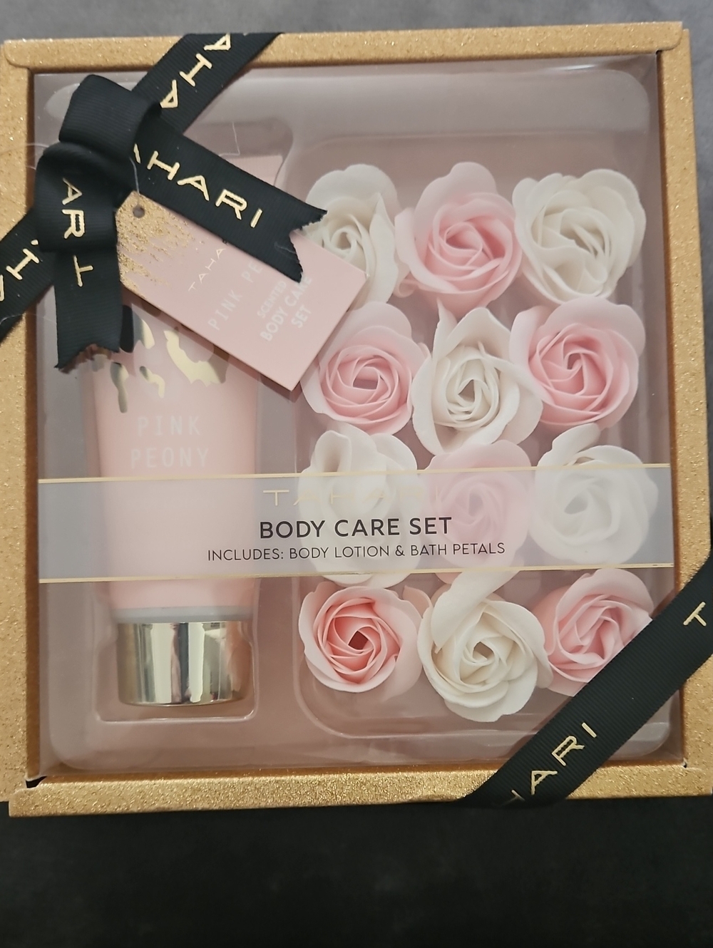 Tahari Pink Peony Body Care Set - Pink & Cream